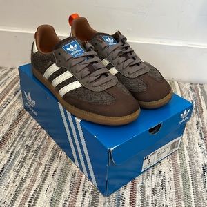 ADIDAS- SAMBA OG-Size 8 US M